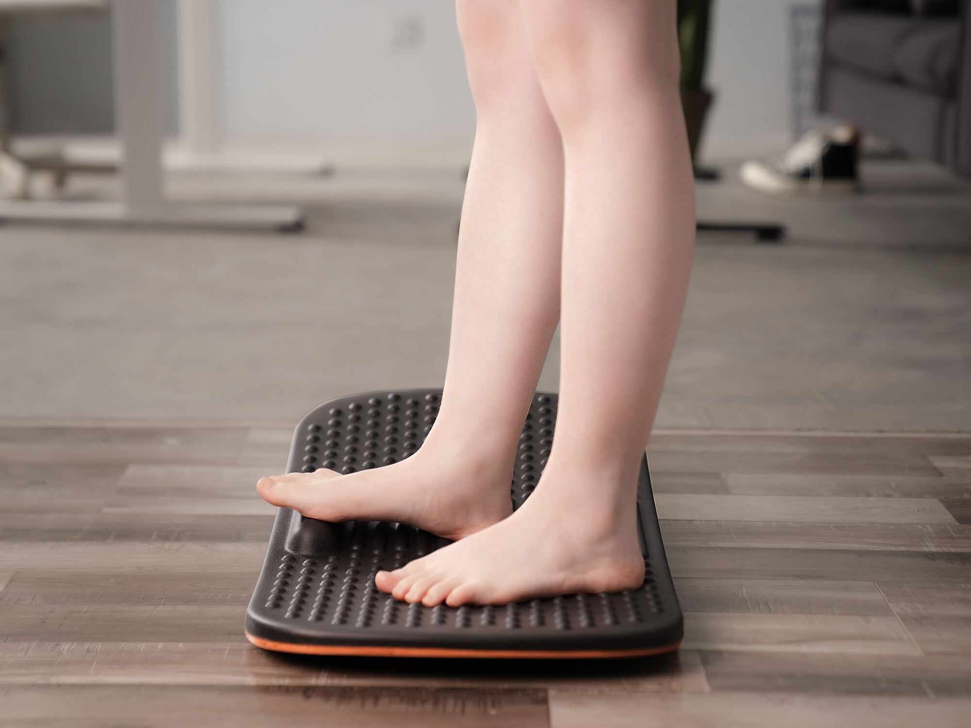 FEZIBO Standing Desk Mat with Anti Fatigue Bar, Wooden Wobble