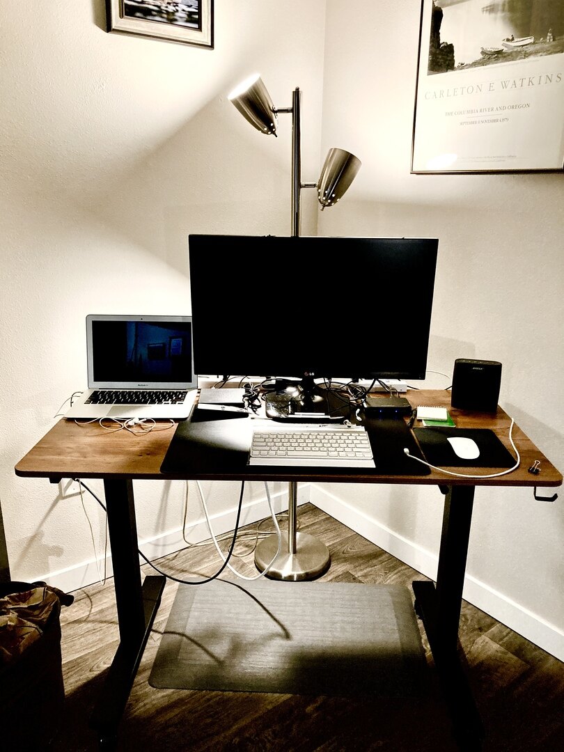 Best hand crank standing desk manual adjustable desk in 2022 Best hand crank standing desk manual adjustable desk in 2022